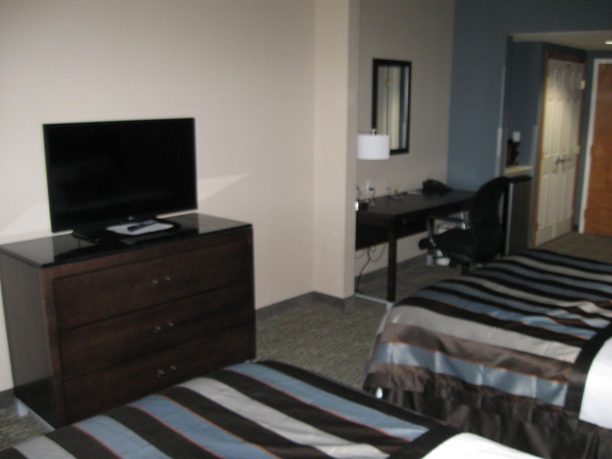 Wingate By Wyndham Fargo Hotel Exterior foto