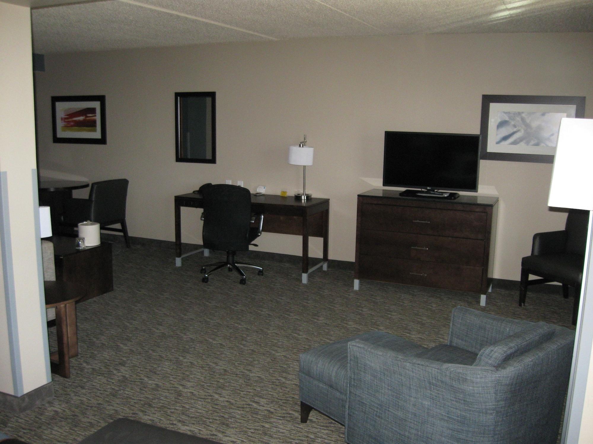 Wingate By Wyndham Fargo Hotel Exterior foto