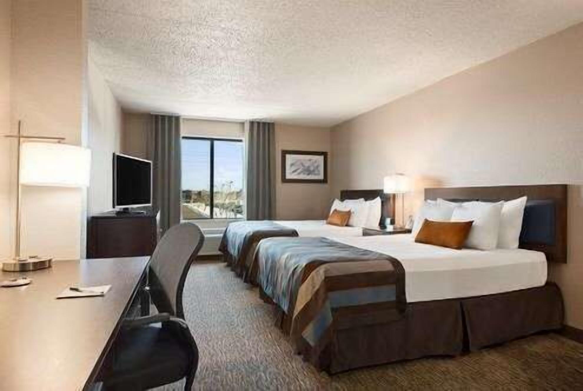 Wingate By Wyndham Fargo Hotel Exterior foto